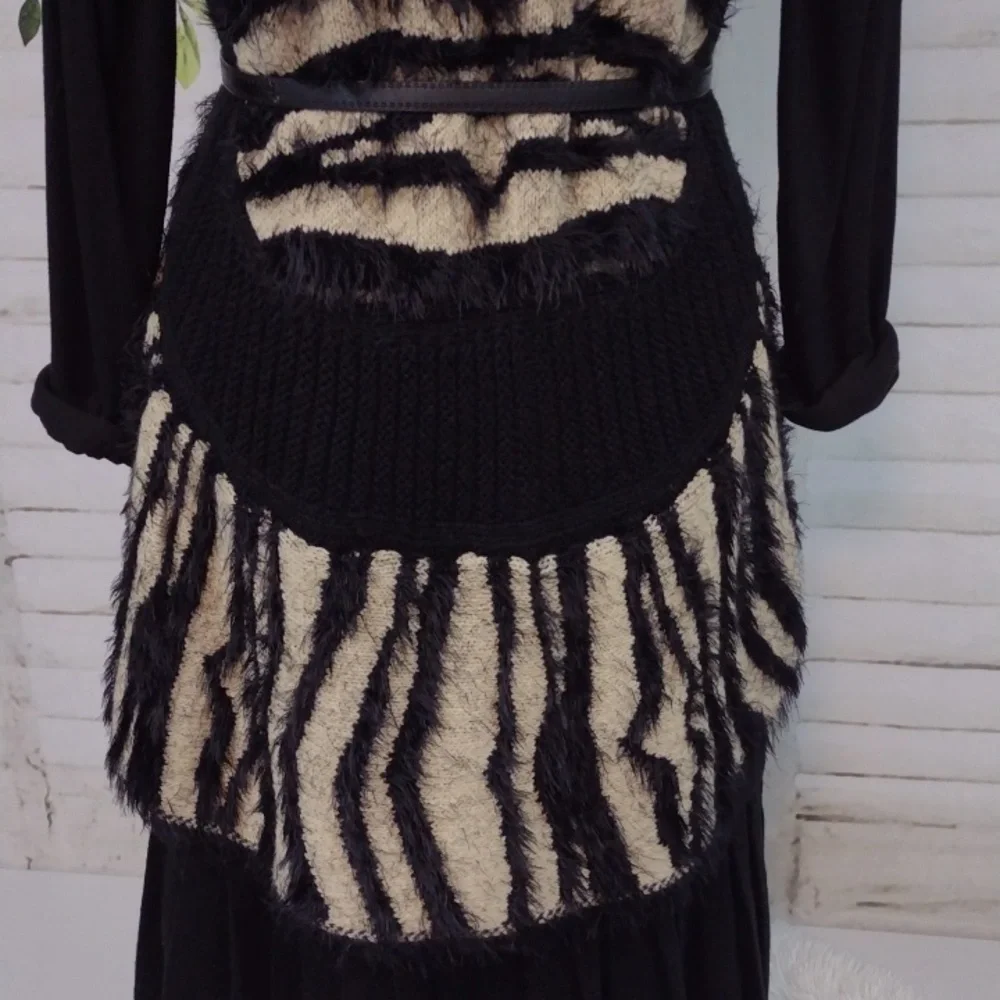 Sioni Wool Blend Animal Print Sweater Vest, Size PL/PXL - Picture 8 of 10